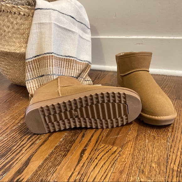 Ultra Mini Style Faux Suede Winter Boots sz 38 - Picture 5 of 7